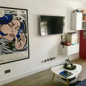 Lovely 1 Bed Cosy With Shard View London
